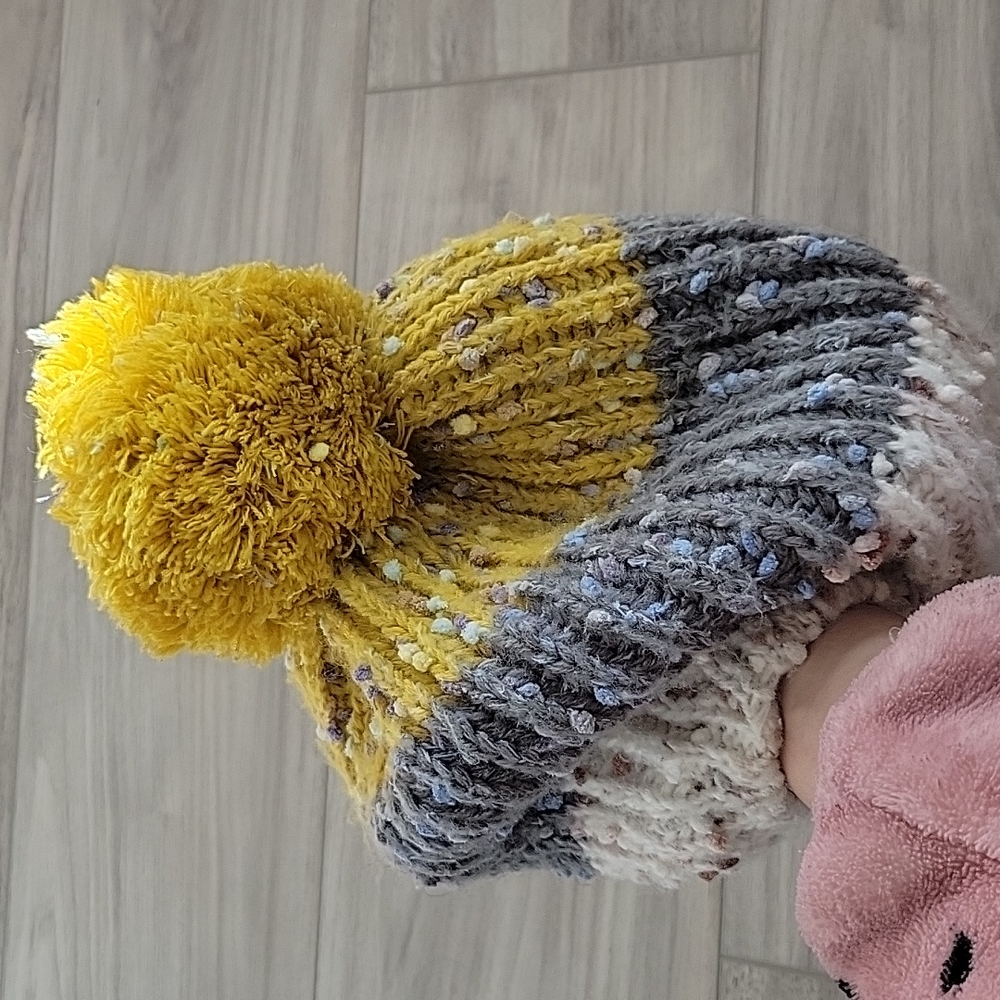 Hat - Picture 4 of 4